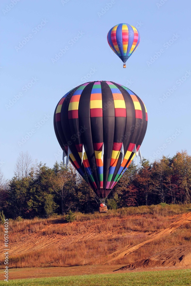 Hot Air Balloons Landing!!