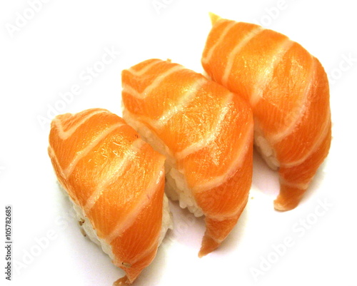 sushi di salmone