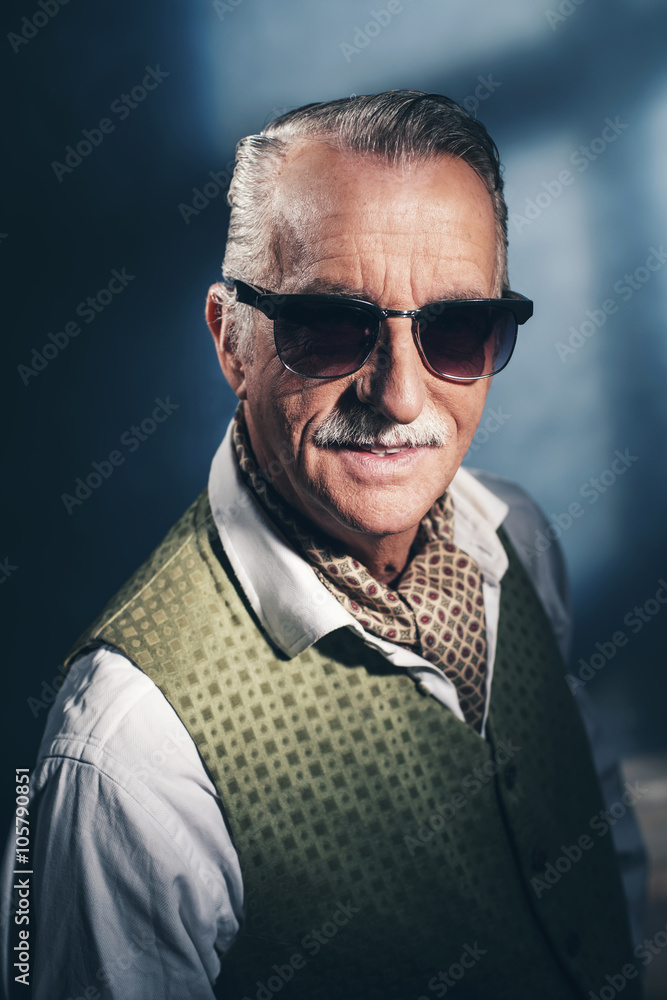 1940 sunglasses top