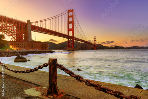Fototapet Golden gate Evening