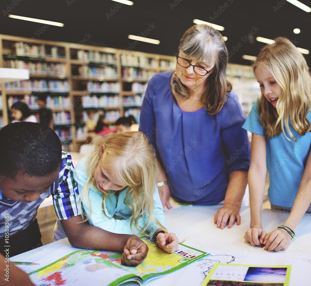 © Rawpixel.com - Academic School Childern Learning Elementary Concept
