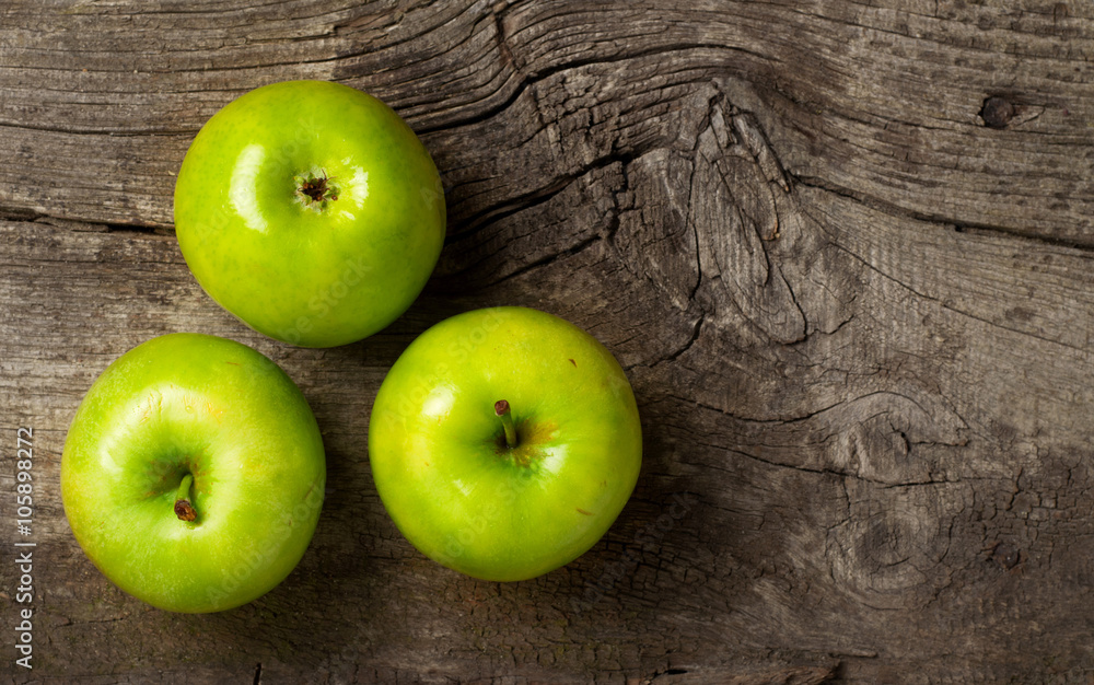 ripe green apples ripe green apples