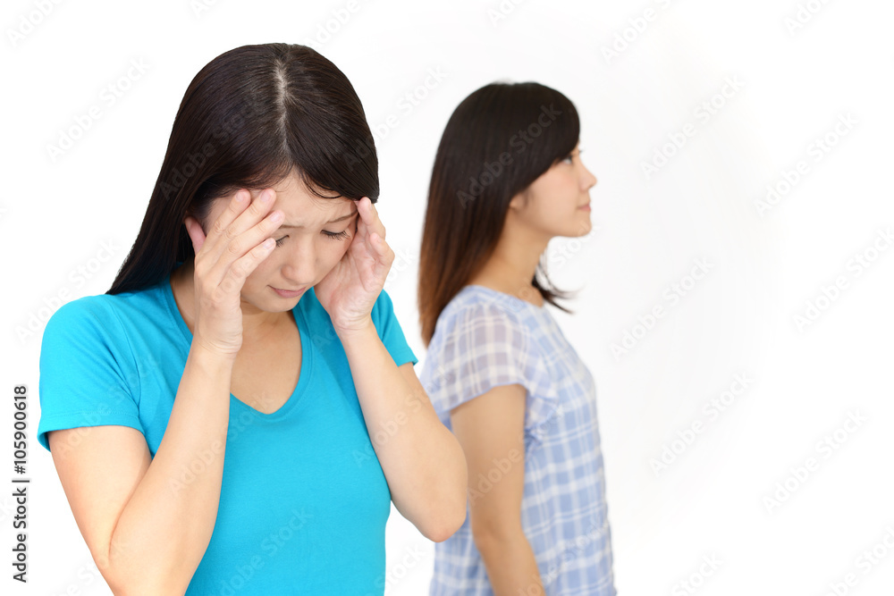 悲しそうな表情の女性 悲しそうな表情の女性