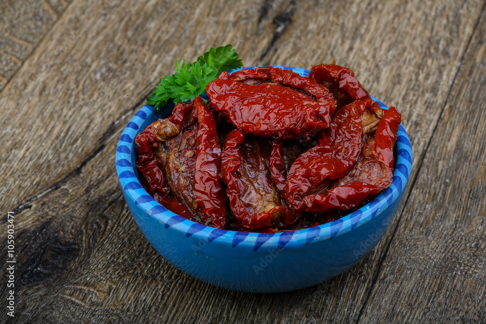 Dried tomatoes