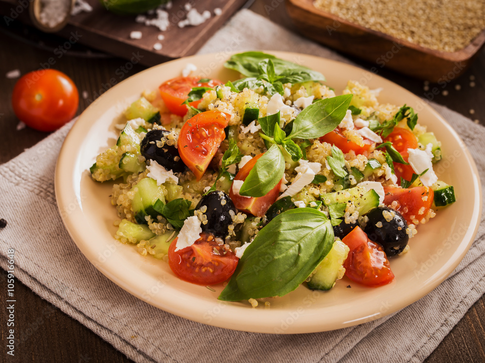Tomato cucumber feta olive quinoa salad Tomato cucumber feta olive quinoa salad