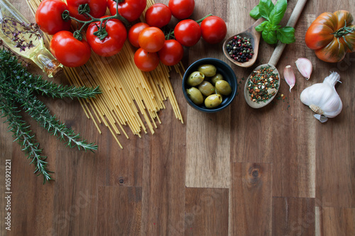 Fototapeta Naklejka Na Ścianę i Meble -  Ingredients for Italian pasta dishes
