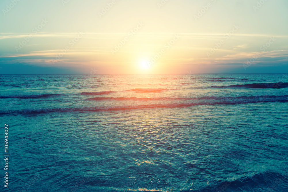 Obraz premium Sunset of the Sea.