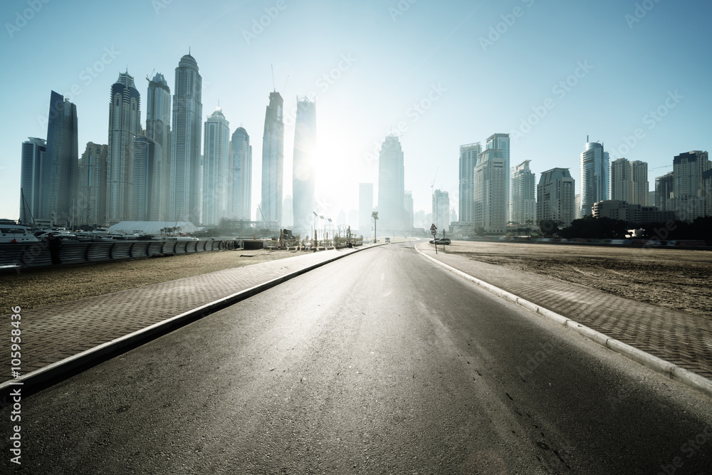 Obraz premium road in Dubai, United Arab Emirates
