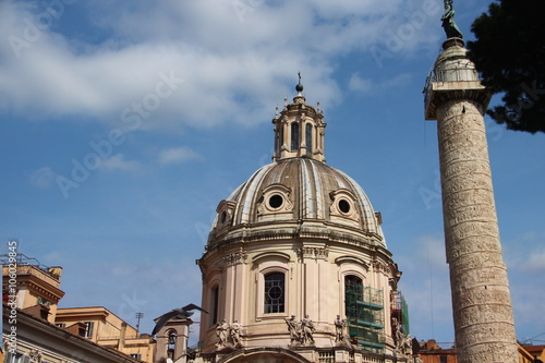 Roma, Colonna Traiana e chiesa di Santa Maria in Loreto