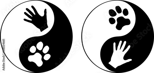 Yin Yang mit Pfote und Hand