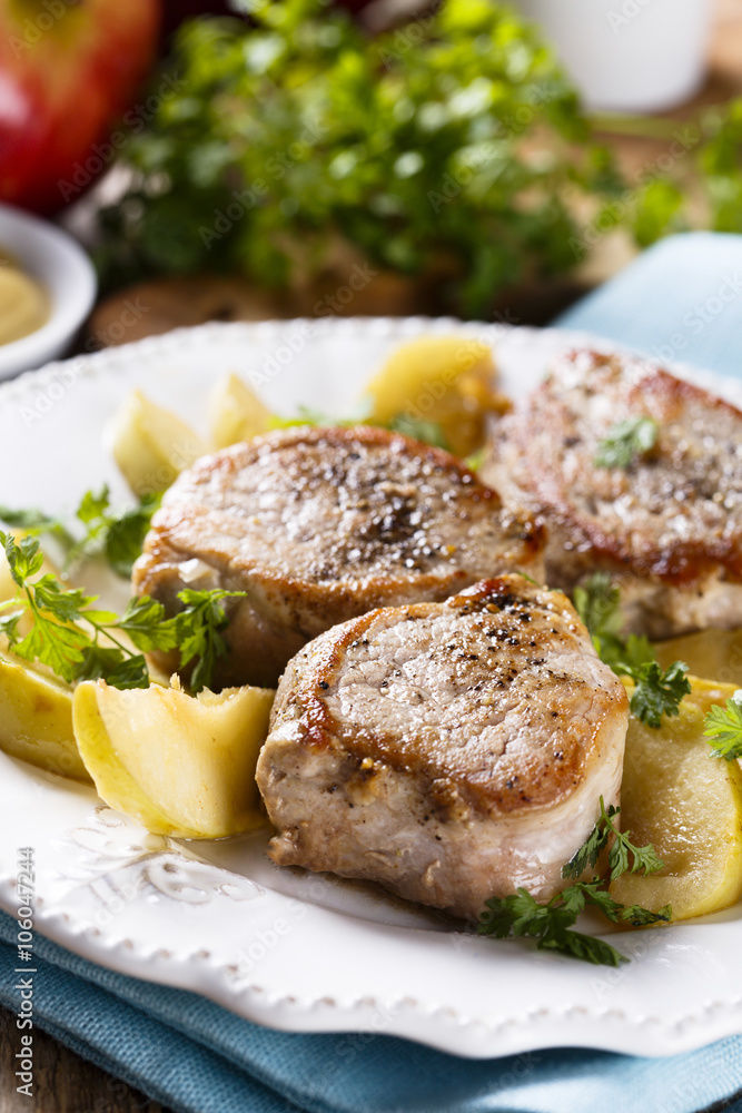 Fried pork with apples and mustard Fried pork with apples and mustard