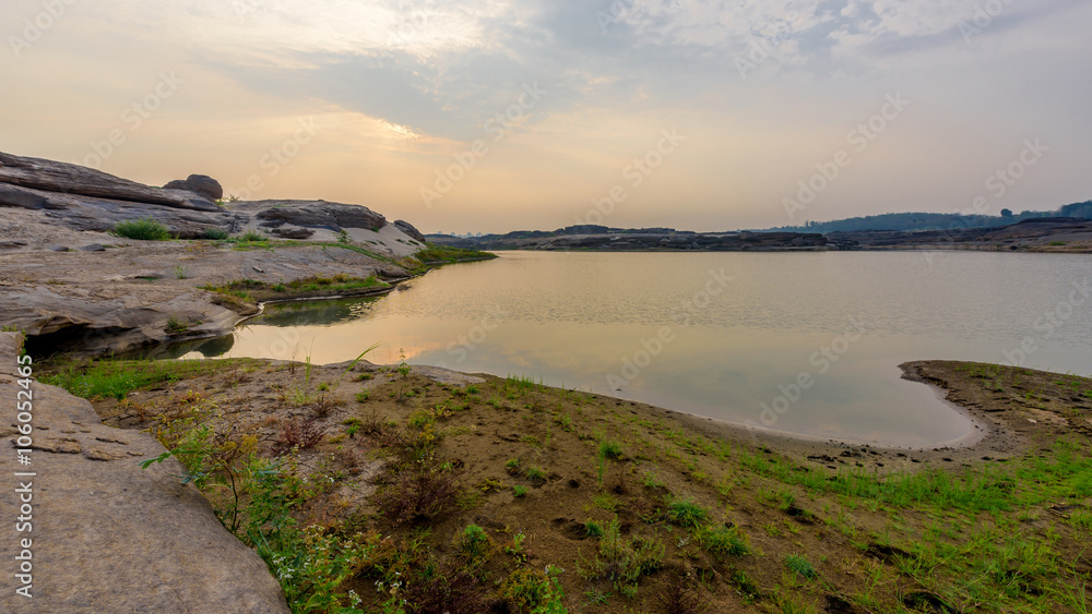 Fototapeta premium Thailand grand canyon (sam pan bok) at Ubon Ratchathani, Thailan