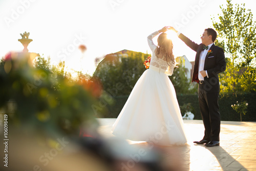 Fotografering Lovely bride and groom outside