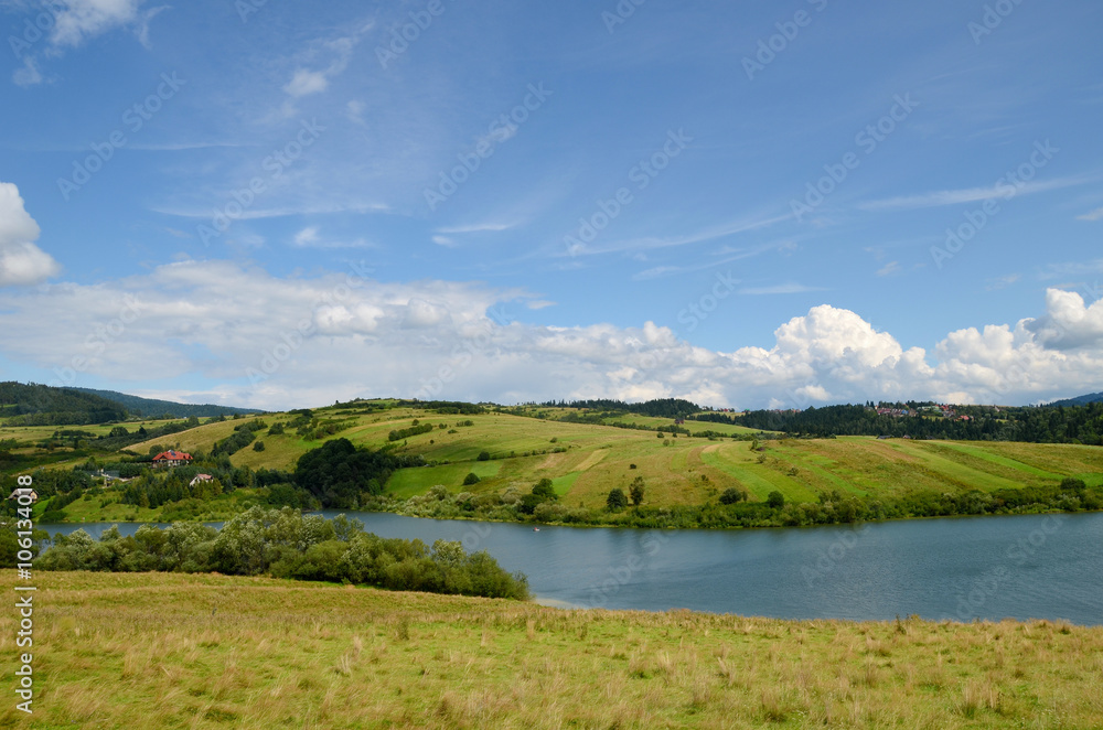 Mountain panorama (Czorsztyn lake in Poland) Mountain panorama (Czorsztyn lake in Poland)