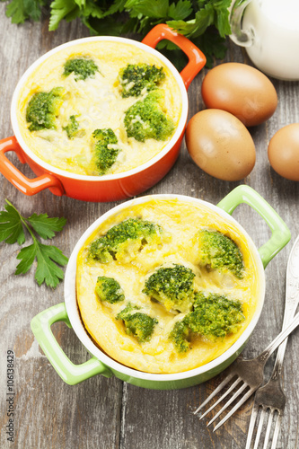 Broccoli baked with cheese and eggs