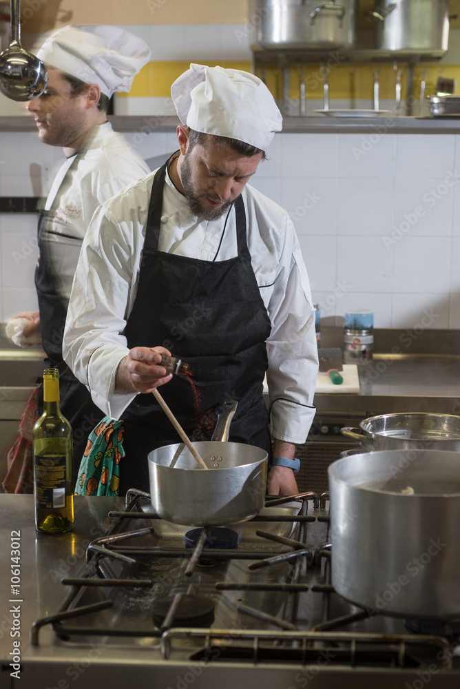 cook the risotto with saffron and orange cook the risotto with saffron and orange