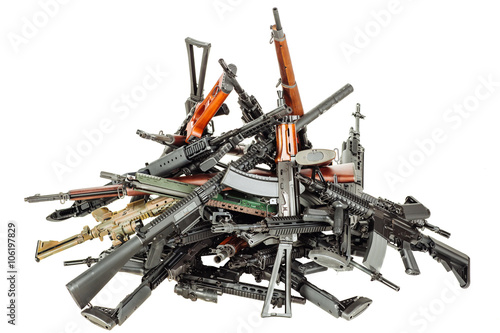 Fotografia Details of many  confiscated modern rifles supplied smuggled