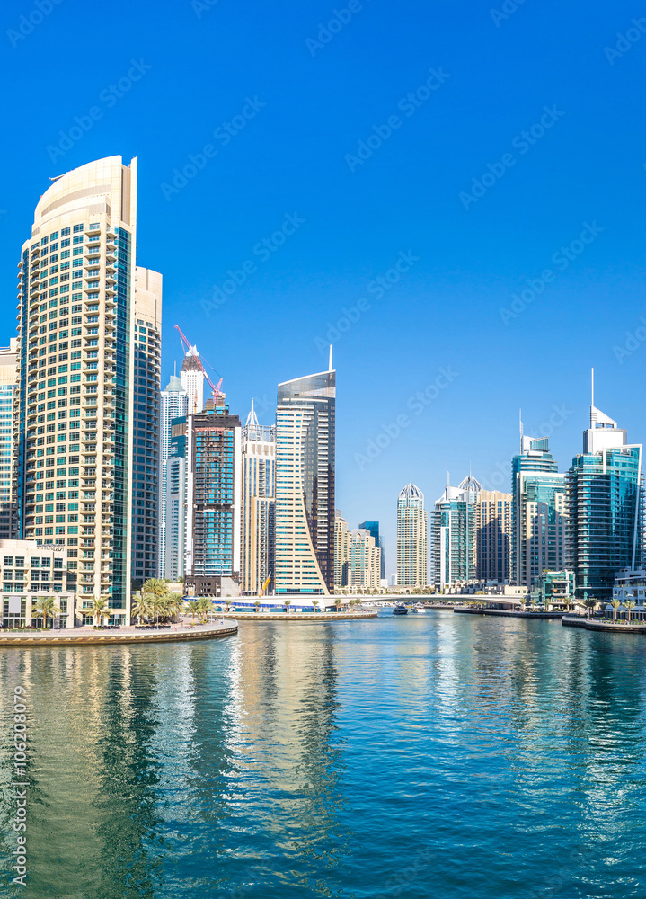 Obraz premium Panorama of Dubai marina