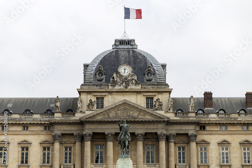 Ecole Militaire