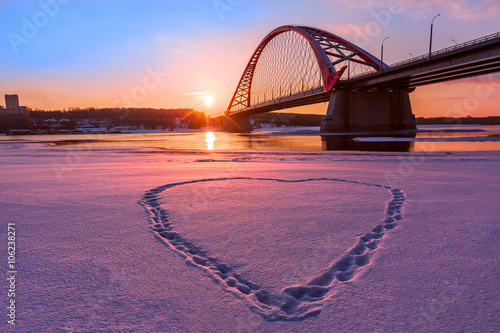 The new bridge across the Ob river became the place where residents of Novosibirsk declare their love to each other and the city. photo