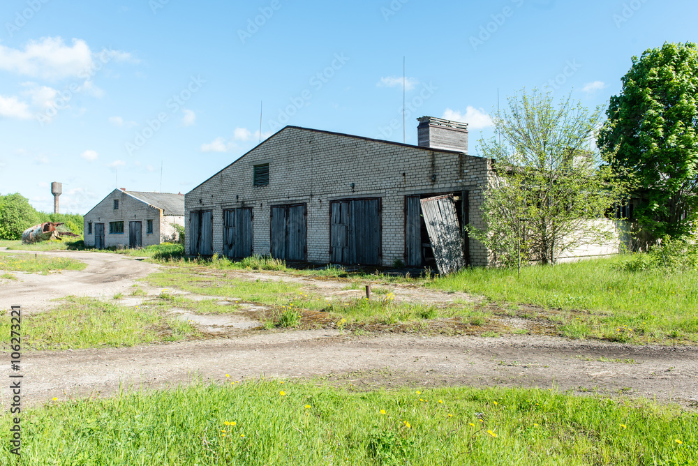 abandoned country farm building abandoned country farm building