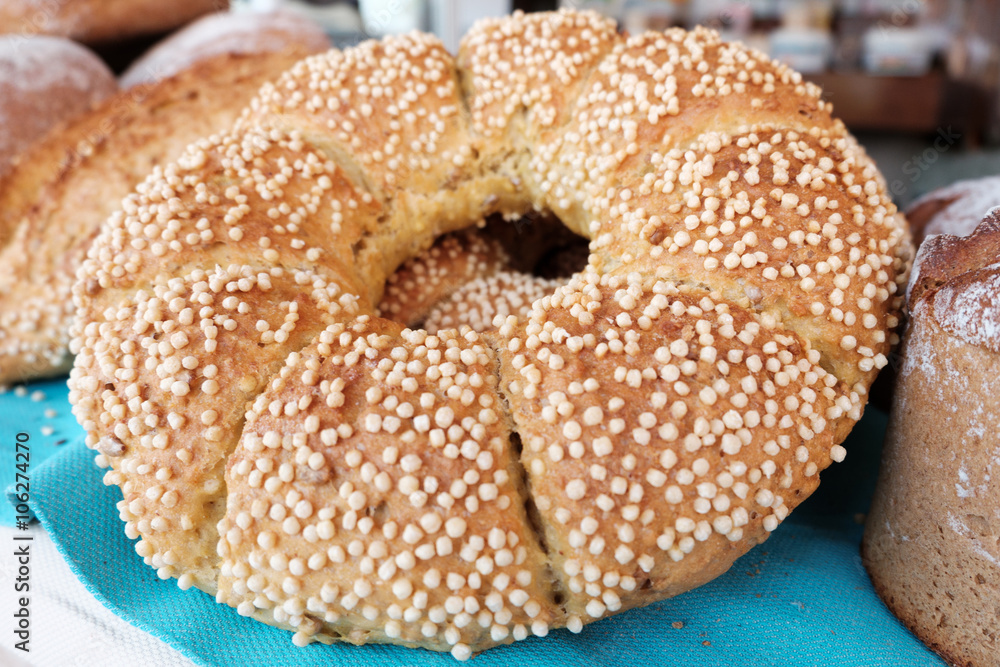 Round bread Round bread