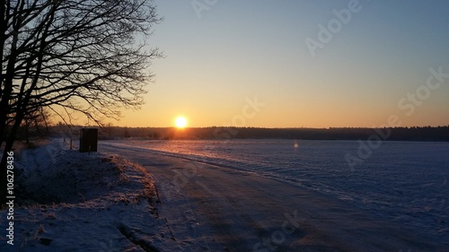 Frostiger Sonnenaufgang