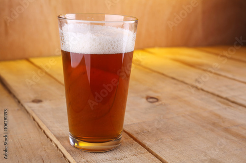 Canvas Print Shaker beer glass