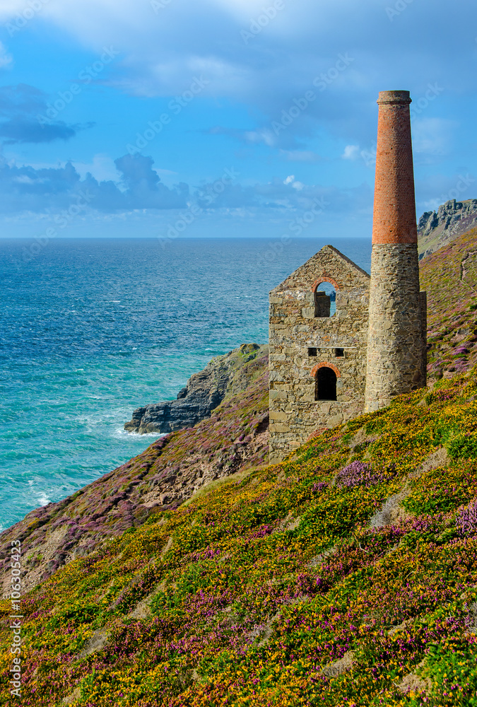 The derelict Towanroath Pumping Engine House at Wheal Coates between St