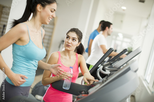 Young people training in th...