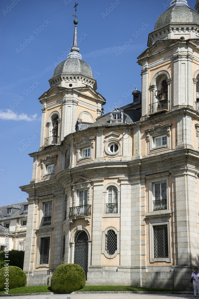 Obraz premium Summer, Palacio de la Granja de San Ildefonso in Madrid, Spain.