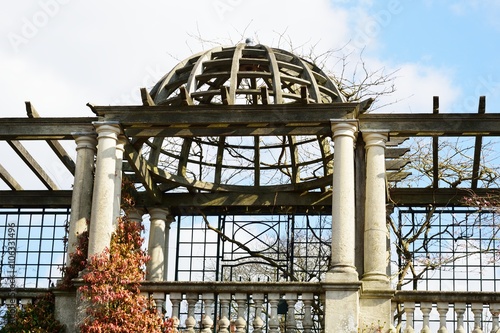 Wallpaper Mural Centre of large Pagoda Torontodigital.ca