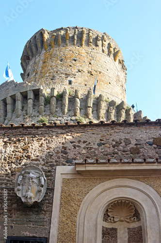 Obraz na płótnie The ancient watchtower of Lanuvio - Rome w salonie