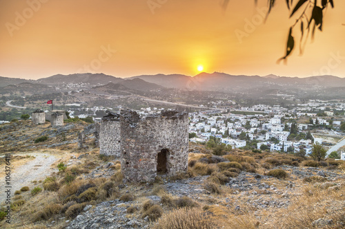 Sunset scene at the ruins o...