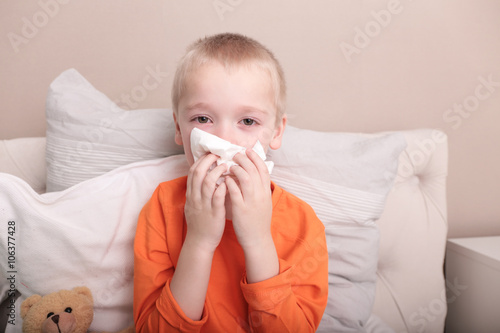 Schnupfen bei Kindern photo