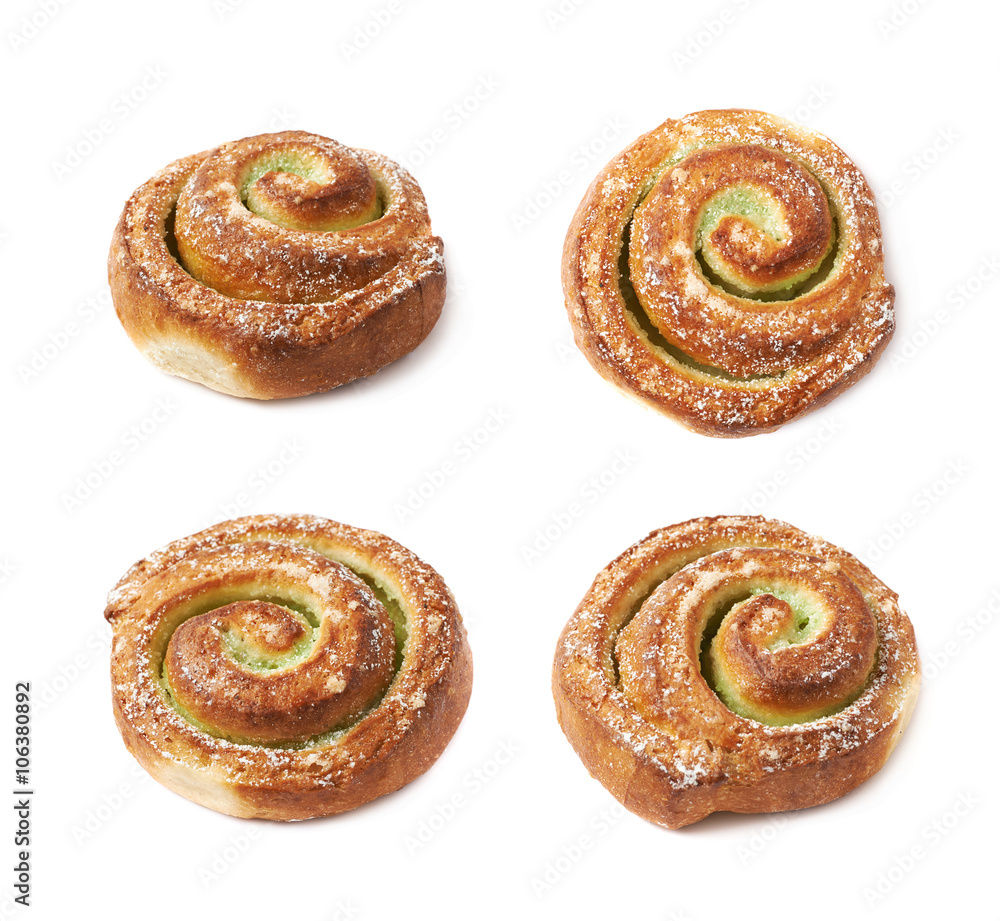 Fototapeta premium Sweet roll bun isolated