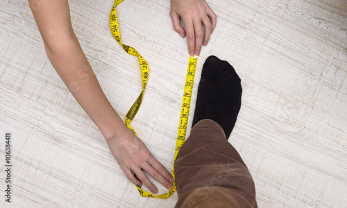 measuring foot size
