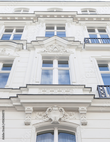 noble Stuckfassade- Hochformat