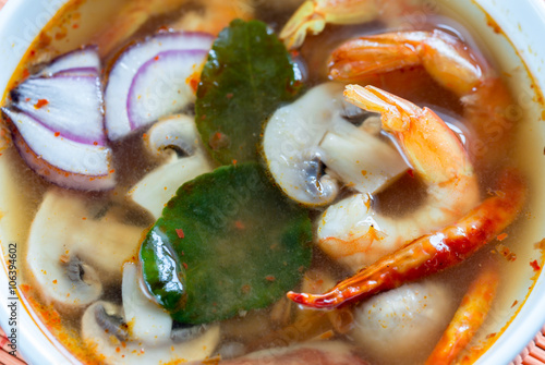 Fototapeta Naklejka Na Ścianę i Meble -  Thai tom yum soup