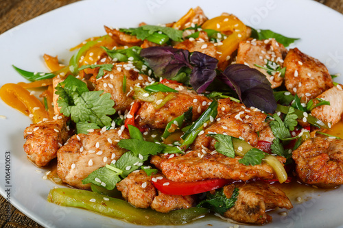 Stir-fried chicken