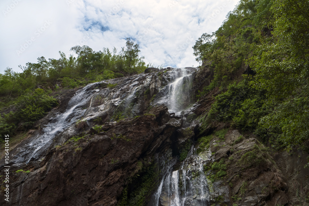Fototapeta premium Khlong Lan Waterfall