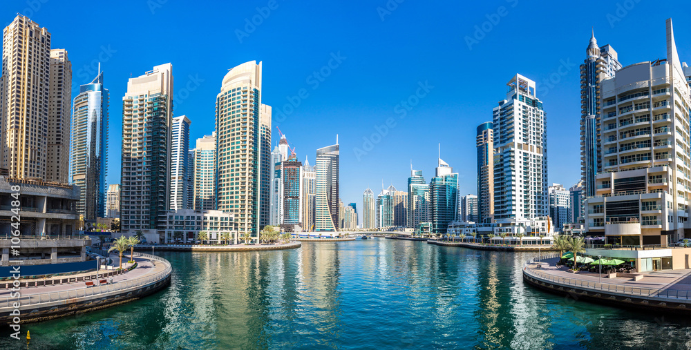 Naklejka premium Panorama of Dubai marina