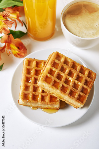 breakfast with waffles