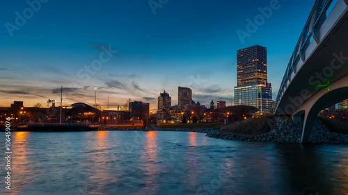 Milwaukee Wisconsin Day to Night Time-lapse 4k Downtown and SummerFest Stage