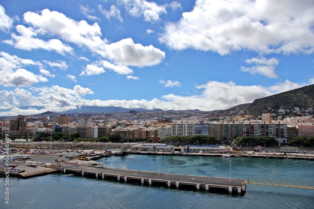 Fototapeta premium Santa Cruz de Tenerife - Teneriffa, Spanien.