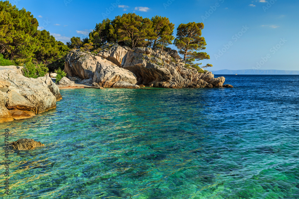 Naklejka premium Beautiful rocky peninsula beach,Brela,Dalmatia region,Croatia,Europe