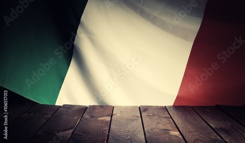 Obraz na płótnie Flag of the Italy with wooden boards as a background. Vintage Style. w salonie