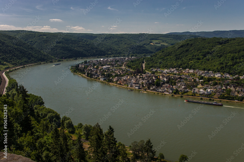 Fototapeta premium Der Rhein bei Braubach
