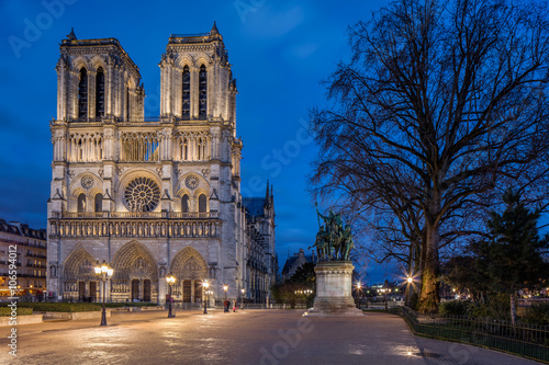 Paris,La Cathédrale Nôtre-Dame de Paris