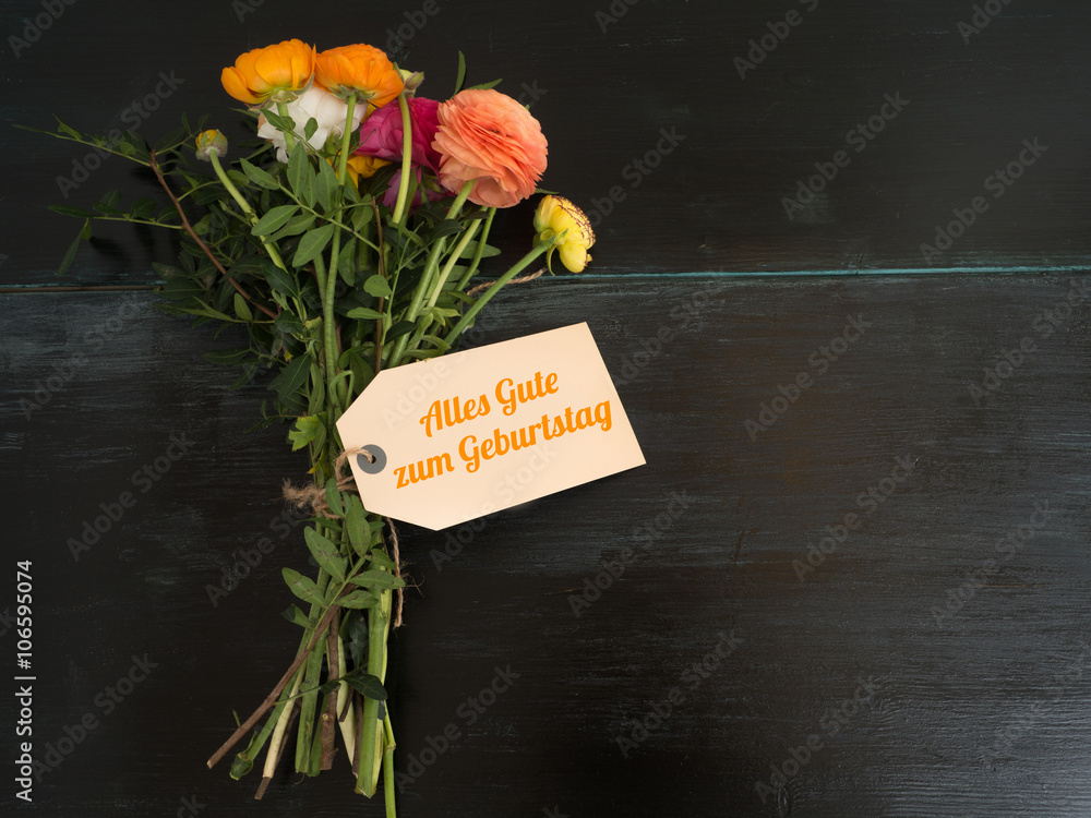 Alles Gute zum Geburtstag ein Blumenstrauß mit Textnachricht Stock